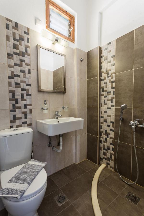 Protopapas Rooms Λουτρό Εξωτερικό φωτογραφία